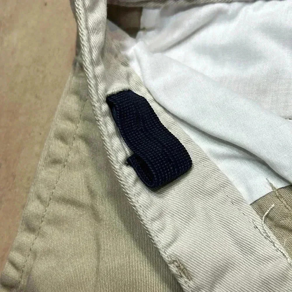 Gap flat front khaki pants size 14 husky, NWT - Picture 4 of 5